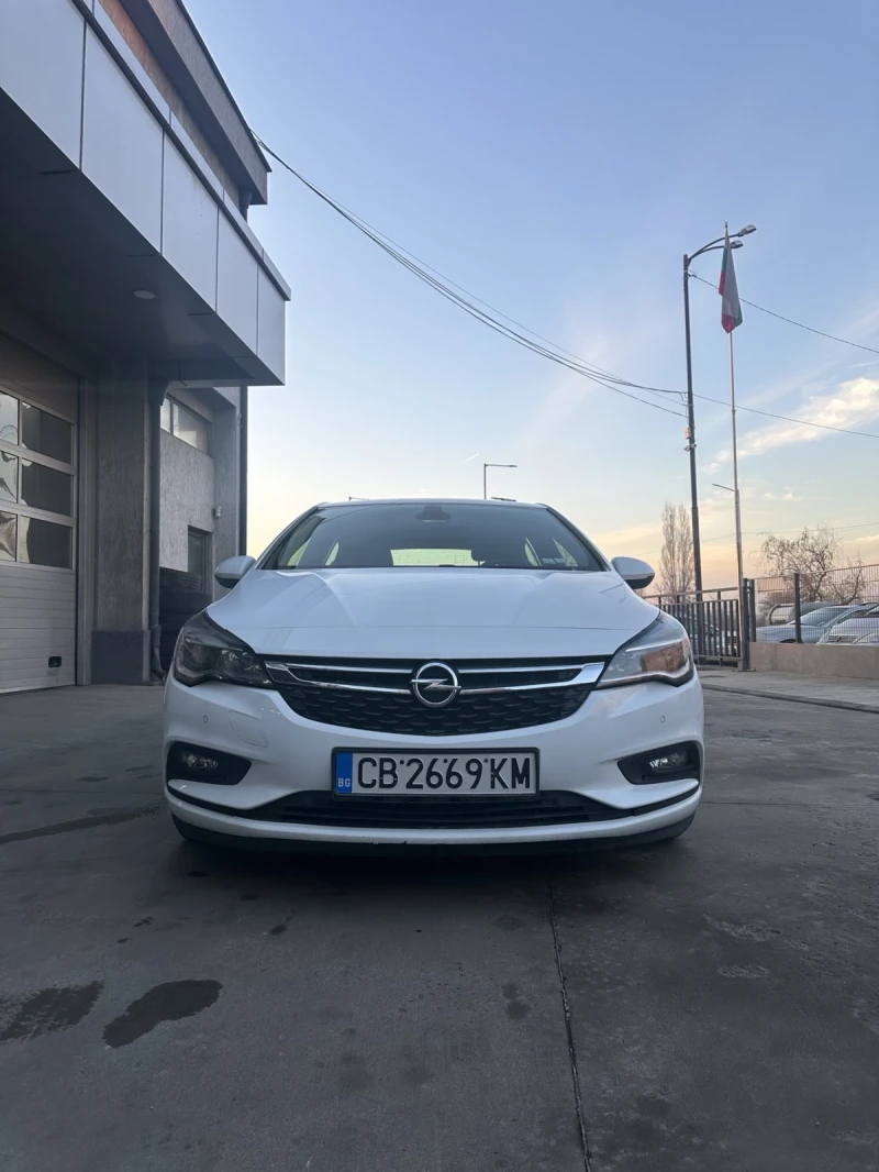 Opel Astra 1.6CDTI 136000km, снимка 2 - Автомобили и джипове - 52849083