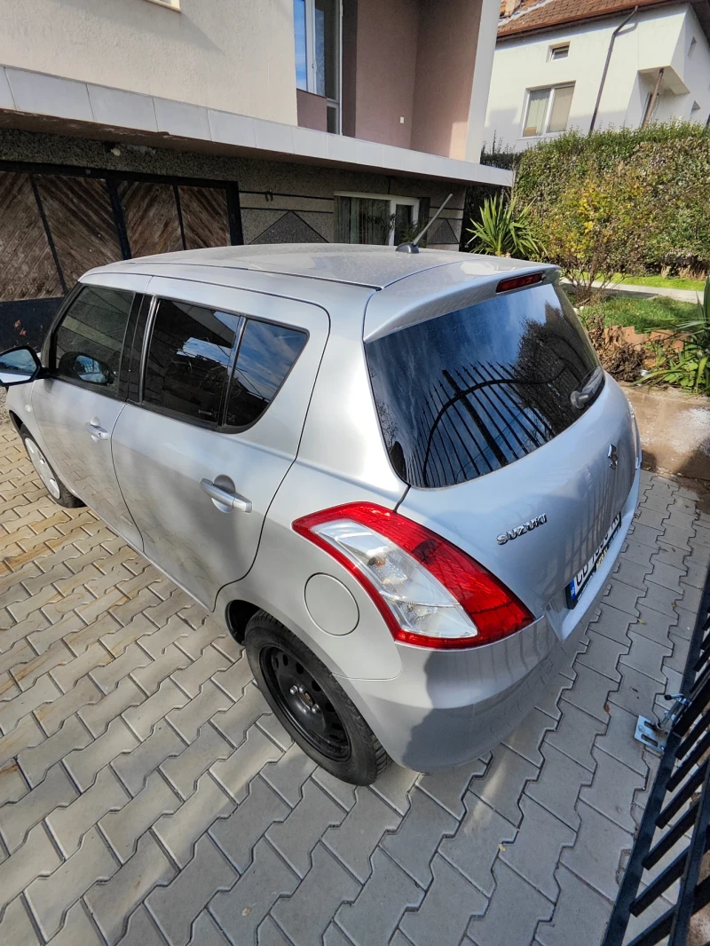Suzuki Swift, снимка 4 - Автомобили и джипове - 52949689
