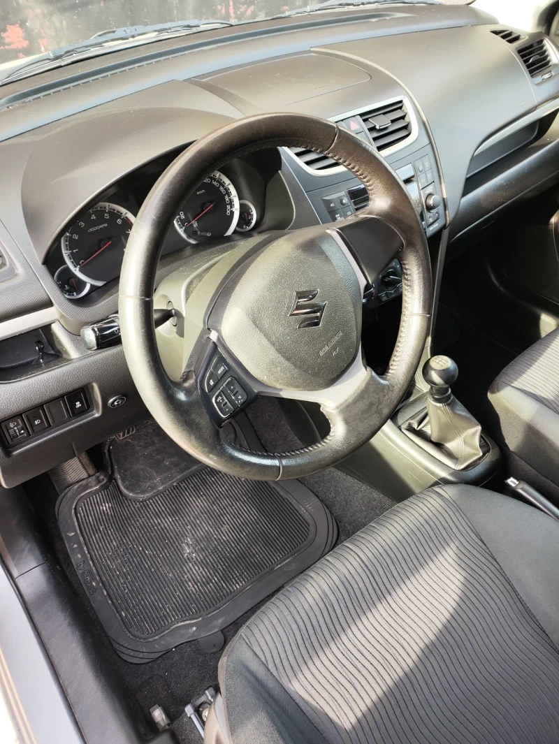 Suzuki Swift, снимка 6 - Автомобили и джипове - 52949689