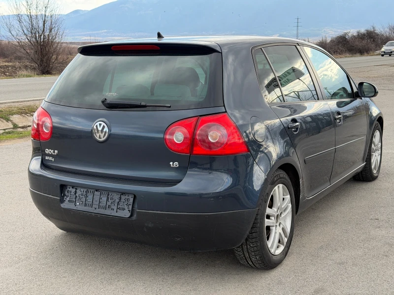 VW Golf 1.6 i, снимка 3 - Автомобили и джипове - 52965428