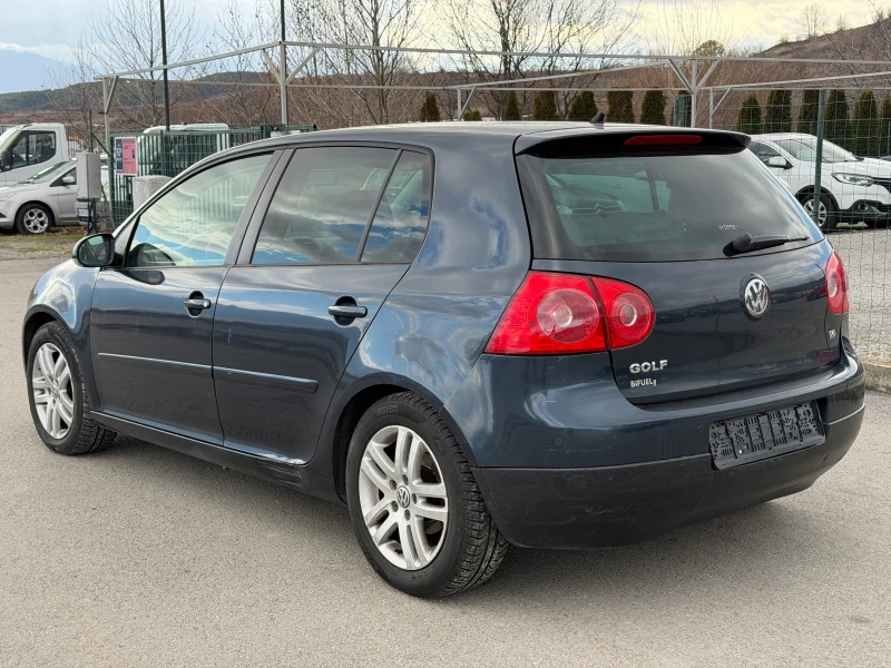 VW Golf 1.6 i, снимка 4 - Автомобили и джипове - 52965428