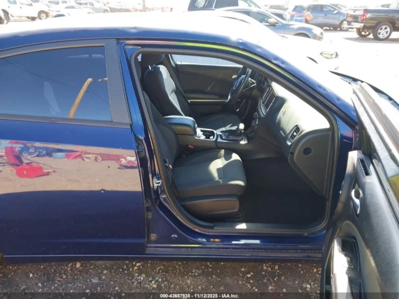 Dodge Charger 3.6L V-6 DOHC, VVT, 292HP Rear Wheel Drive, снимка 10 - Автомобили и джипове - 53024310