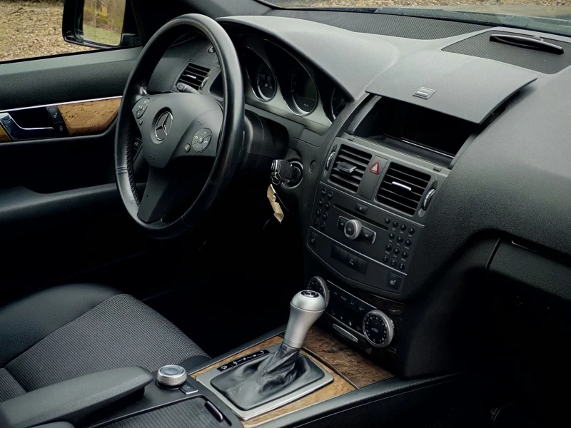 Mercedes-Benz C 220 2.2CDI(170)* ///AMG-LINE* АВТОМАТИК* НОВ ВНОС* , снимка 10 - Автомобили и джипове - 53301537
