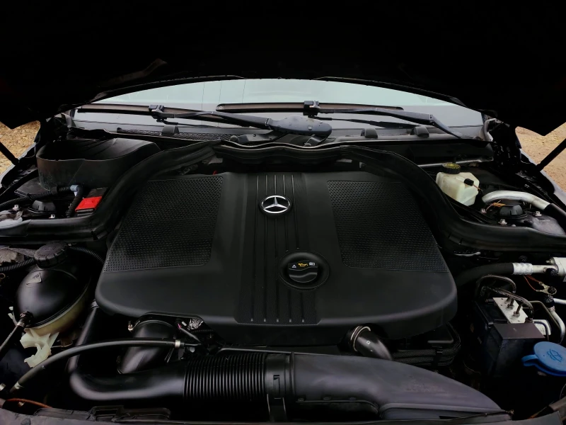 Mercedes-Benz C 220 2.2CDI(170)* ///AMG-LINE* АВТОМАТИК* НОВ ВНОС* , снимка 17 - Автомобили и джипове - 53301537