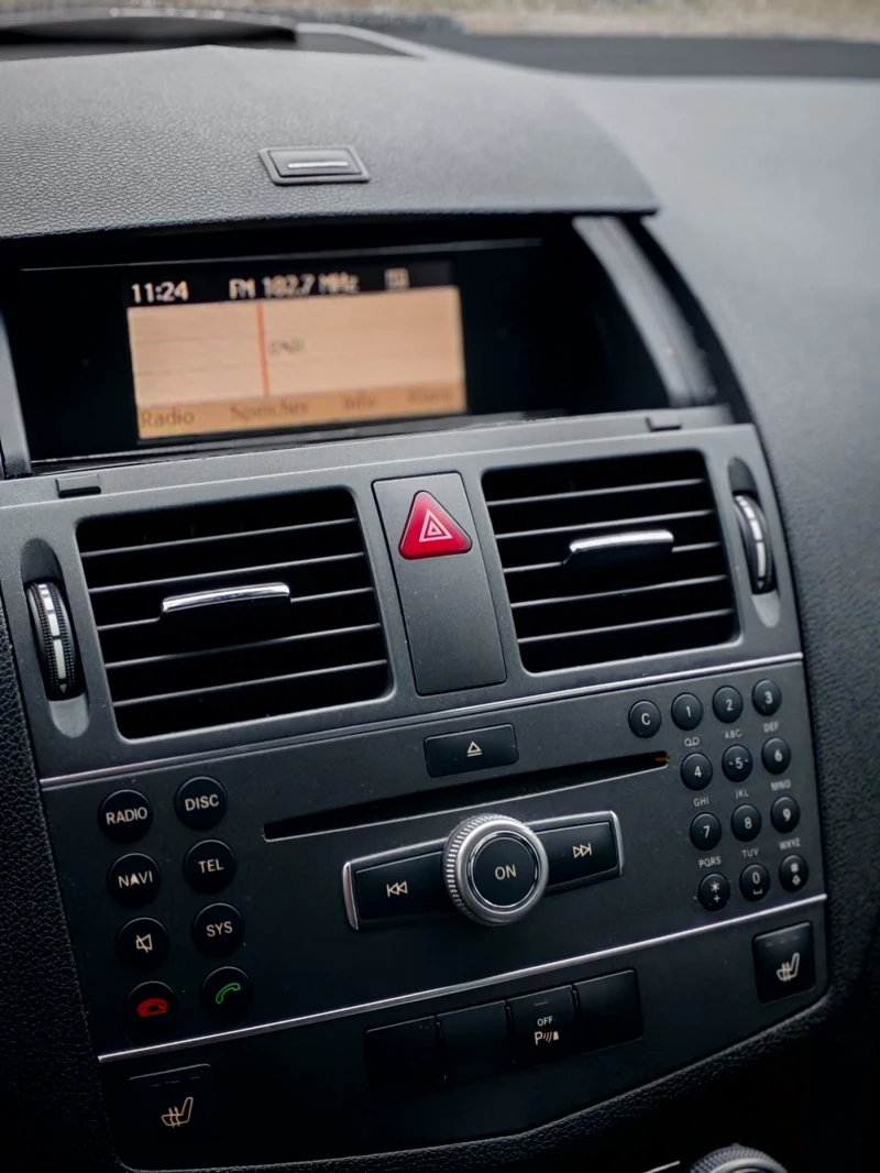 Mercedes-Benz C 220 2.2CDI(170)* ///AMG-LINE* АВТОМАТИК* НОВ ВНОС* , снимка 14 - Автомобили и джипове - 53301537