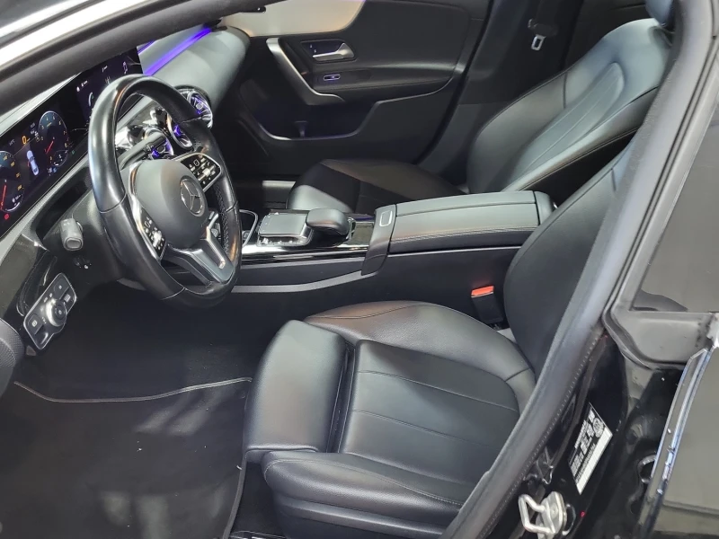 Mercedes-Benz CLA 250 AMG-Line * Амбиентно осветление * CARFAX * , снимка 8 - Автомобили и джипове - 53502068