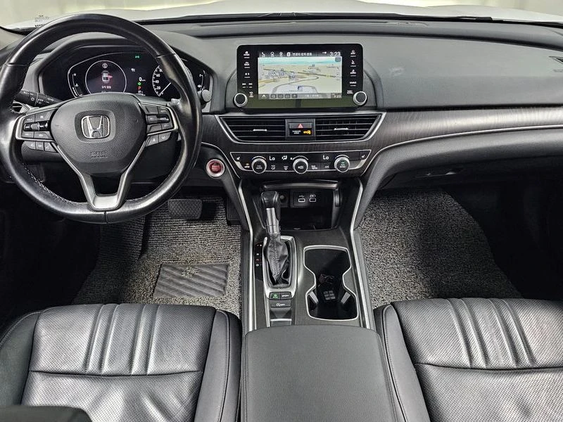 Honda Accord 1.5 Automatic, снимка 7 - Автомобили и джипове - 55905887