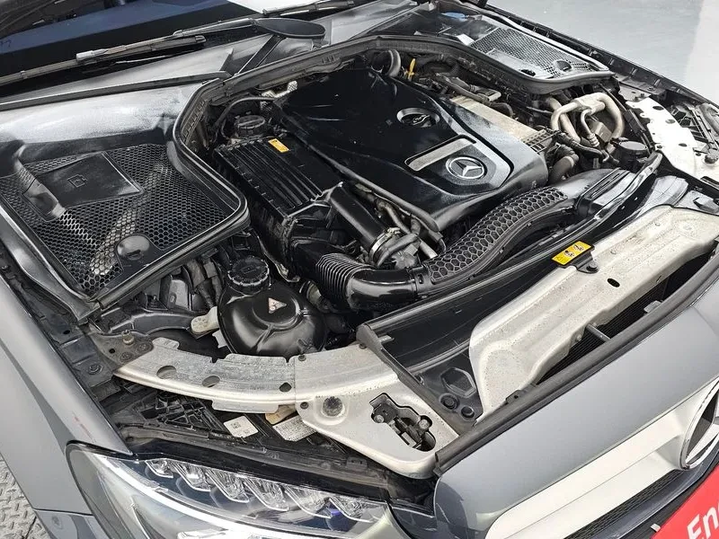 Mercedes-Benz C 200 САМО 30% АВАНС, снимка 11 - Автомобили и джипове - 56064902
