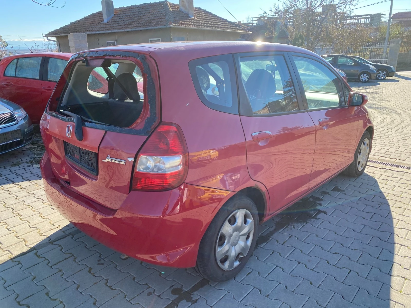 Honda Jazz 1.4 83 к.с facelift - изображение 6