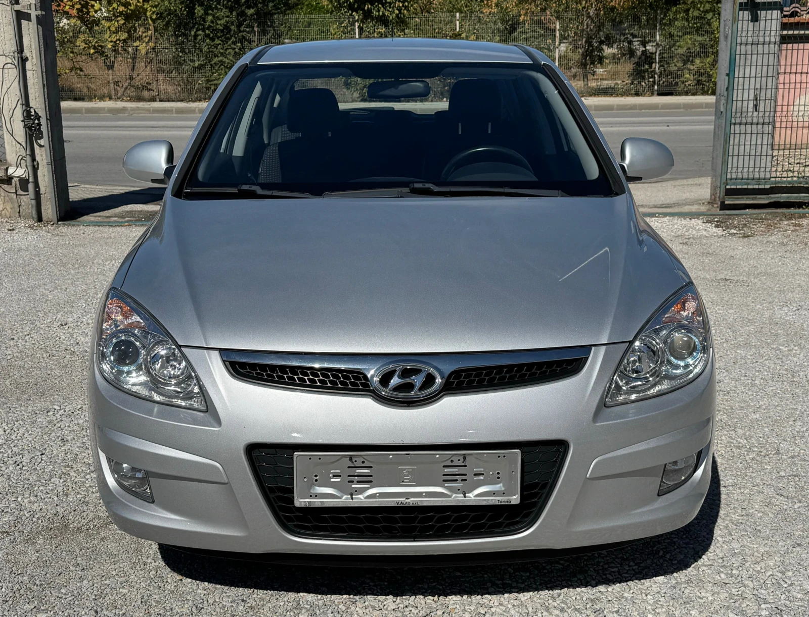 Hyundai I30 1, 6i* * 122 кс* * КОЖА* * НОВА - изображение 3