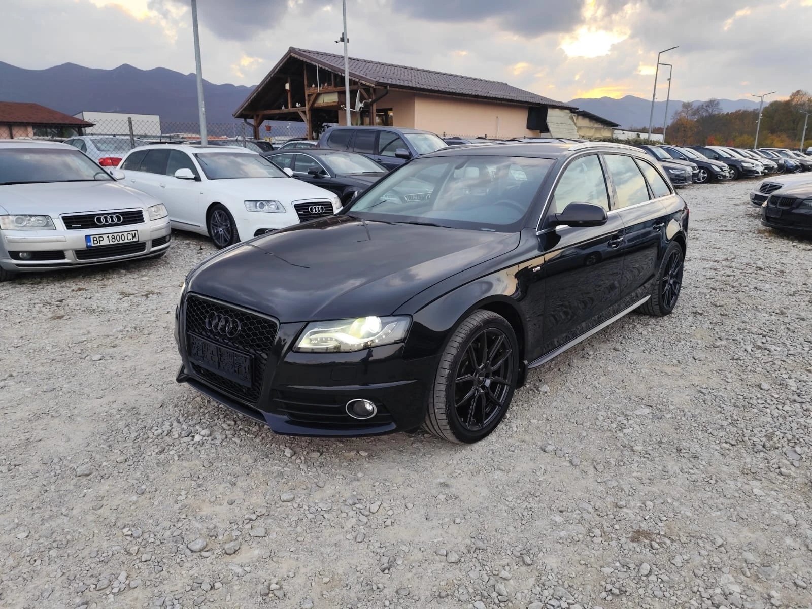 Audi A4 2.0TDI 143кс S-line 6скорости - [1] 