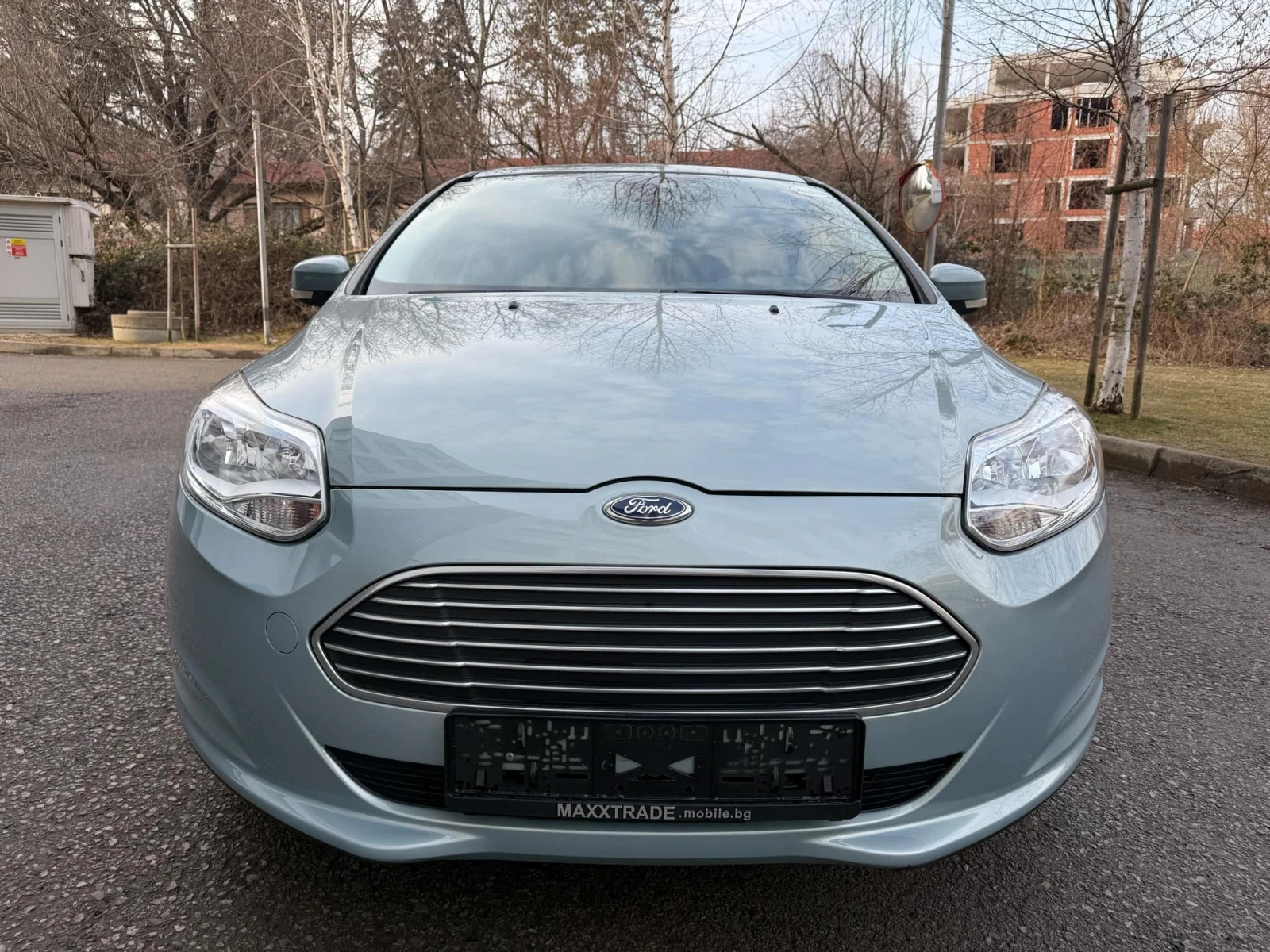 Ford Focus ELECTRIC / TITANIUM - изображение 2