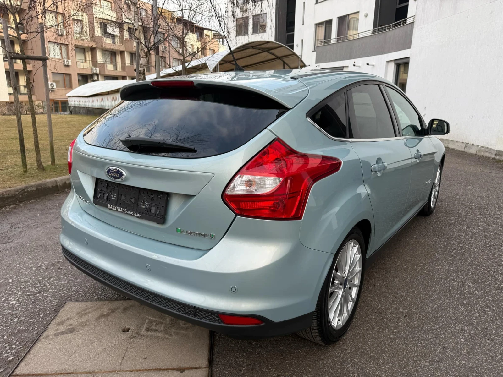 Ford Focus ELECTRIC / TITANIUM - изображение 7