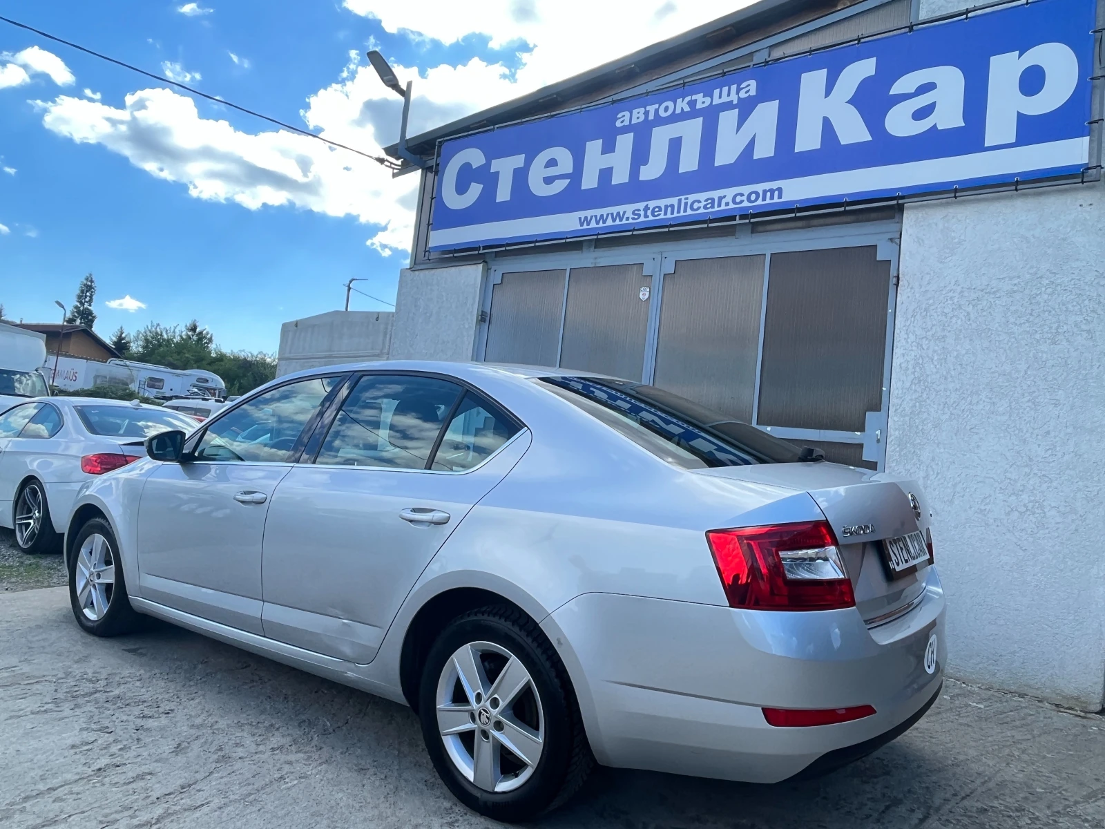 Skoda Octavia 1.4i Седан/Лимузина - изображение 2