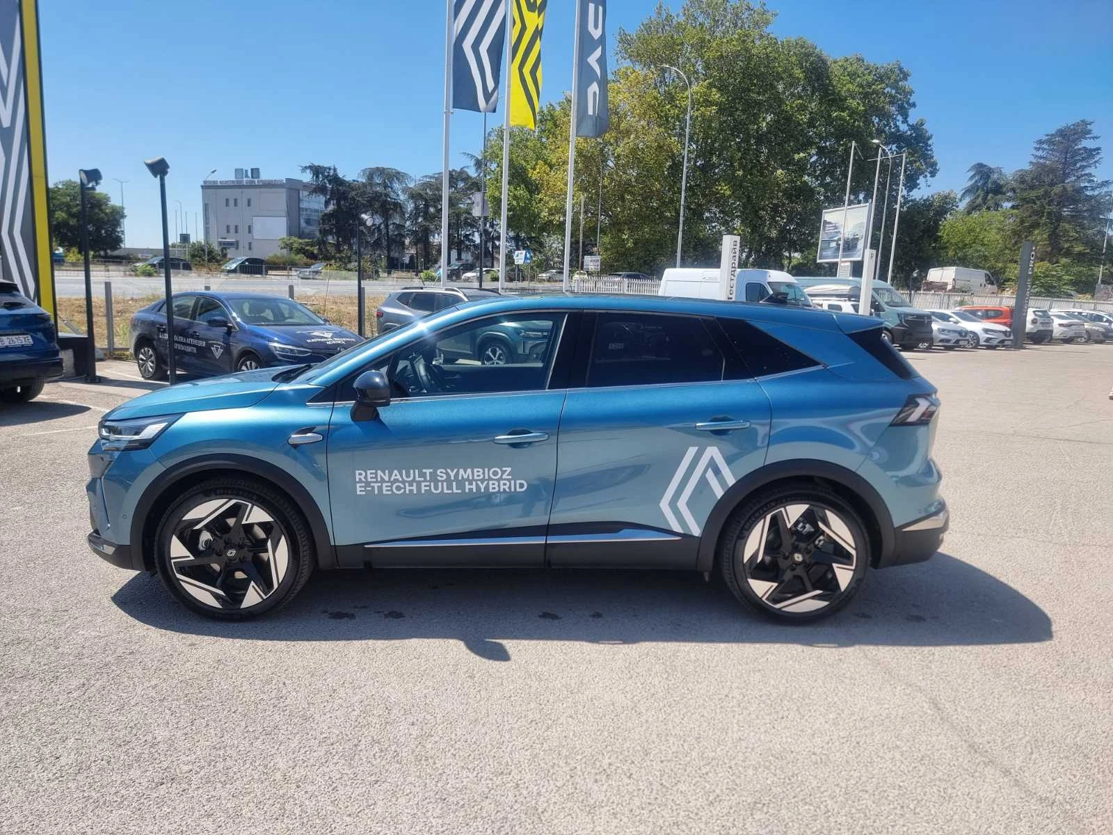 Renault Symbioz 1.6 E-tech full hybrid - изображение 8