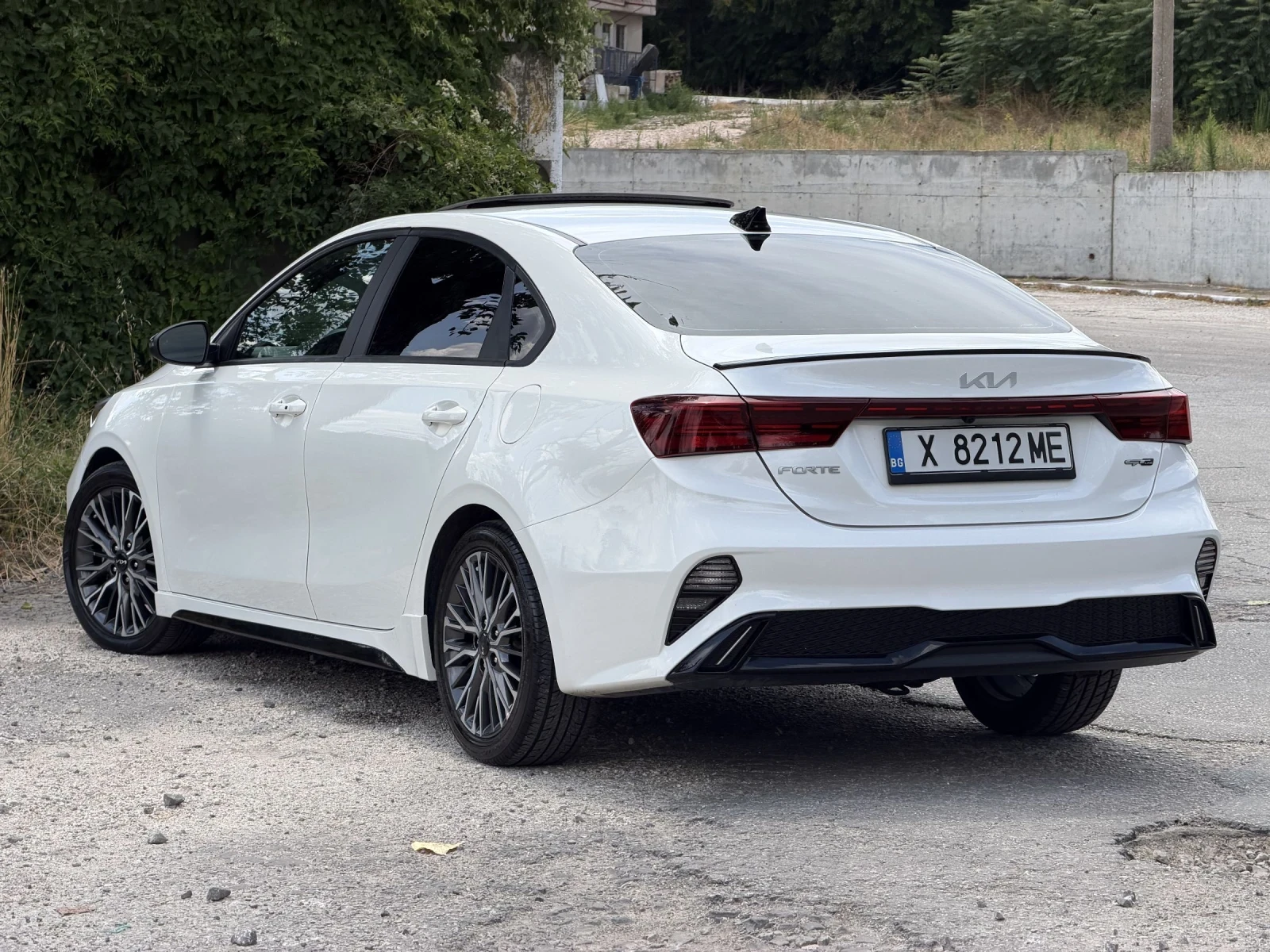 Kia Forte К3 GT-2.0 MPI фейслифт голяма навигация, дистроник, снимка 4 - Автомобили и джипове - 51693301
