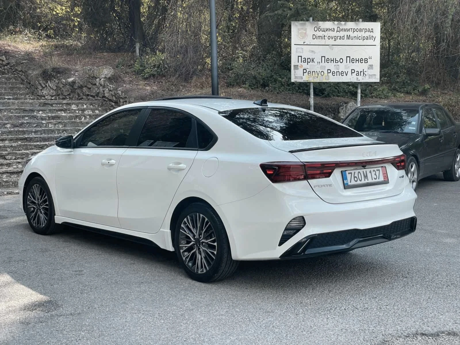 Kia Forte К3 GT-2.0 MPI фейслифт голяма навигация, дистроник - изображение 4