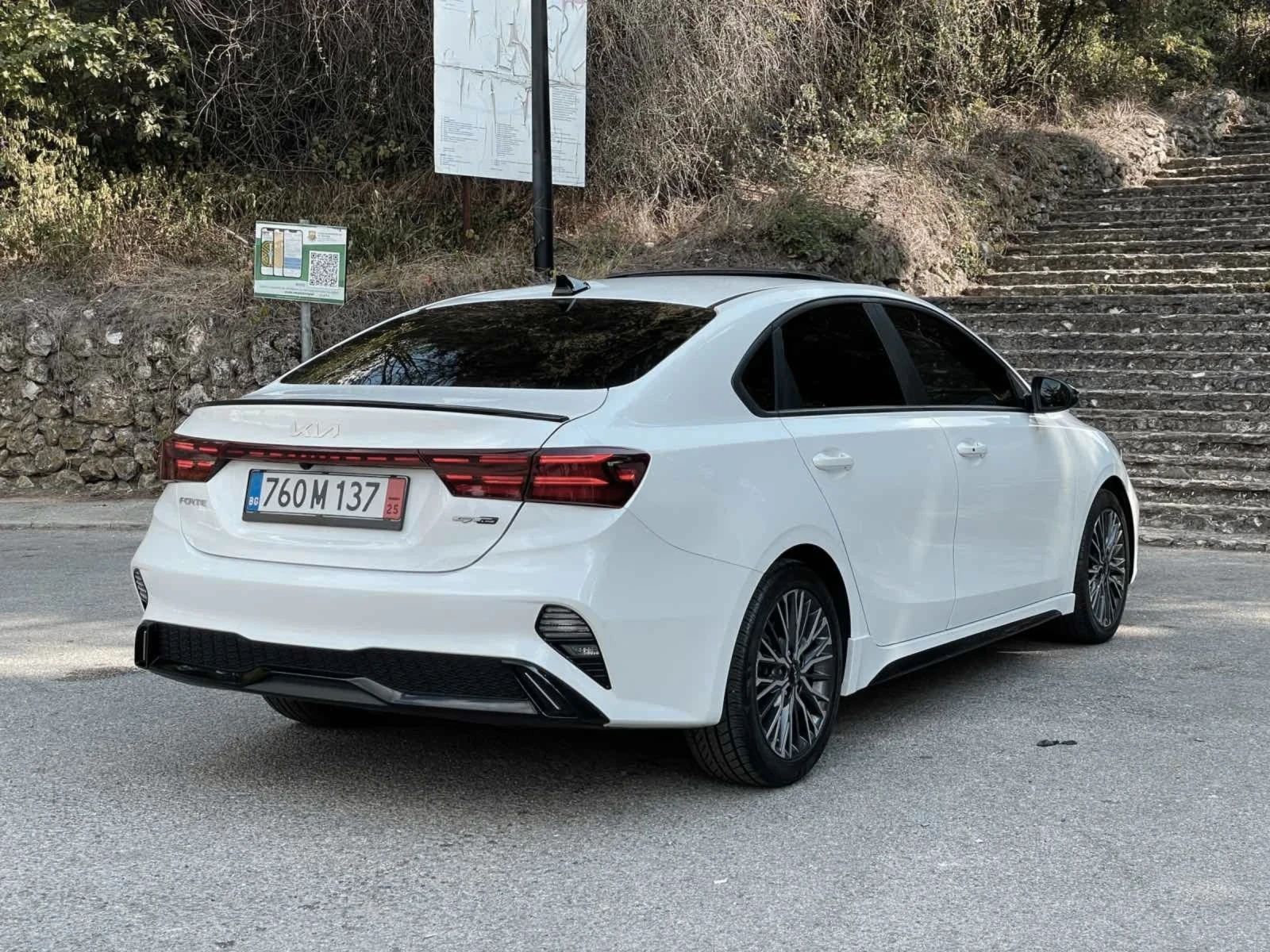 Kia Forte К3 GT-2.0 MPI фейслифт голяма навигация, дистроник - изображение 5