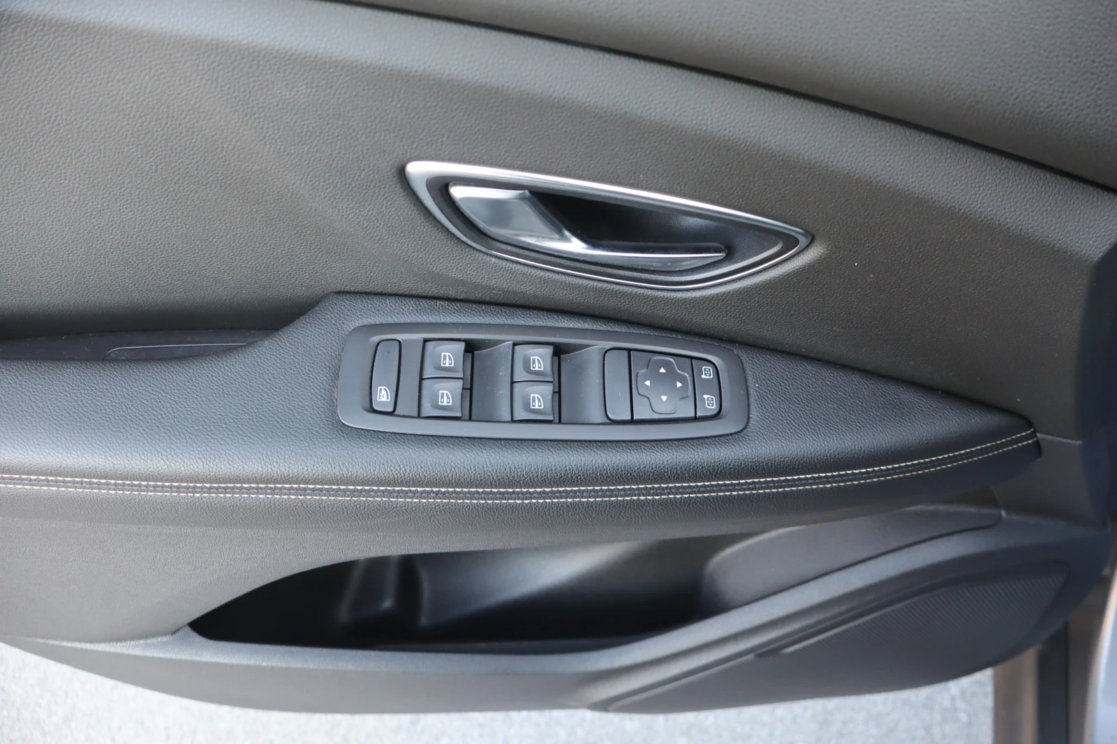 Renault Scenic 1.5DCI* �6*  | Mobile.bg � ����������� 9