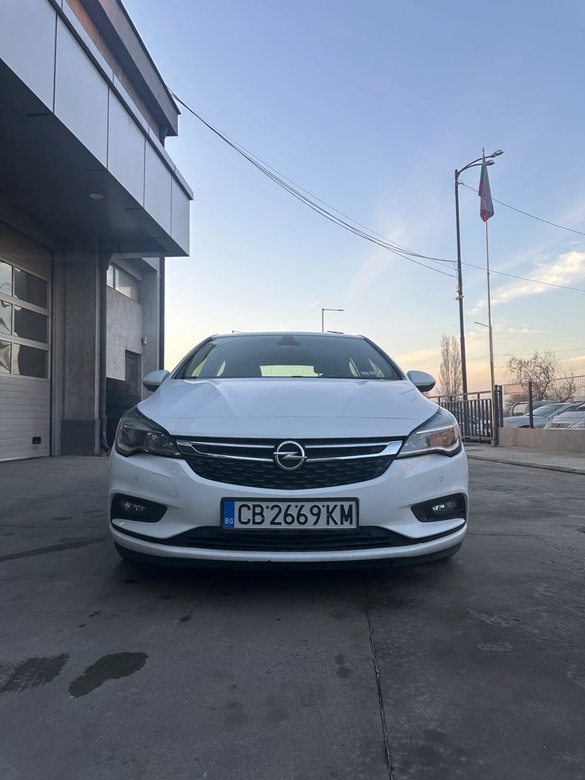 Opel Astra 1.6CDTI 136000km - изображение 2