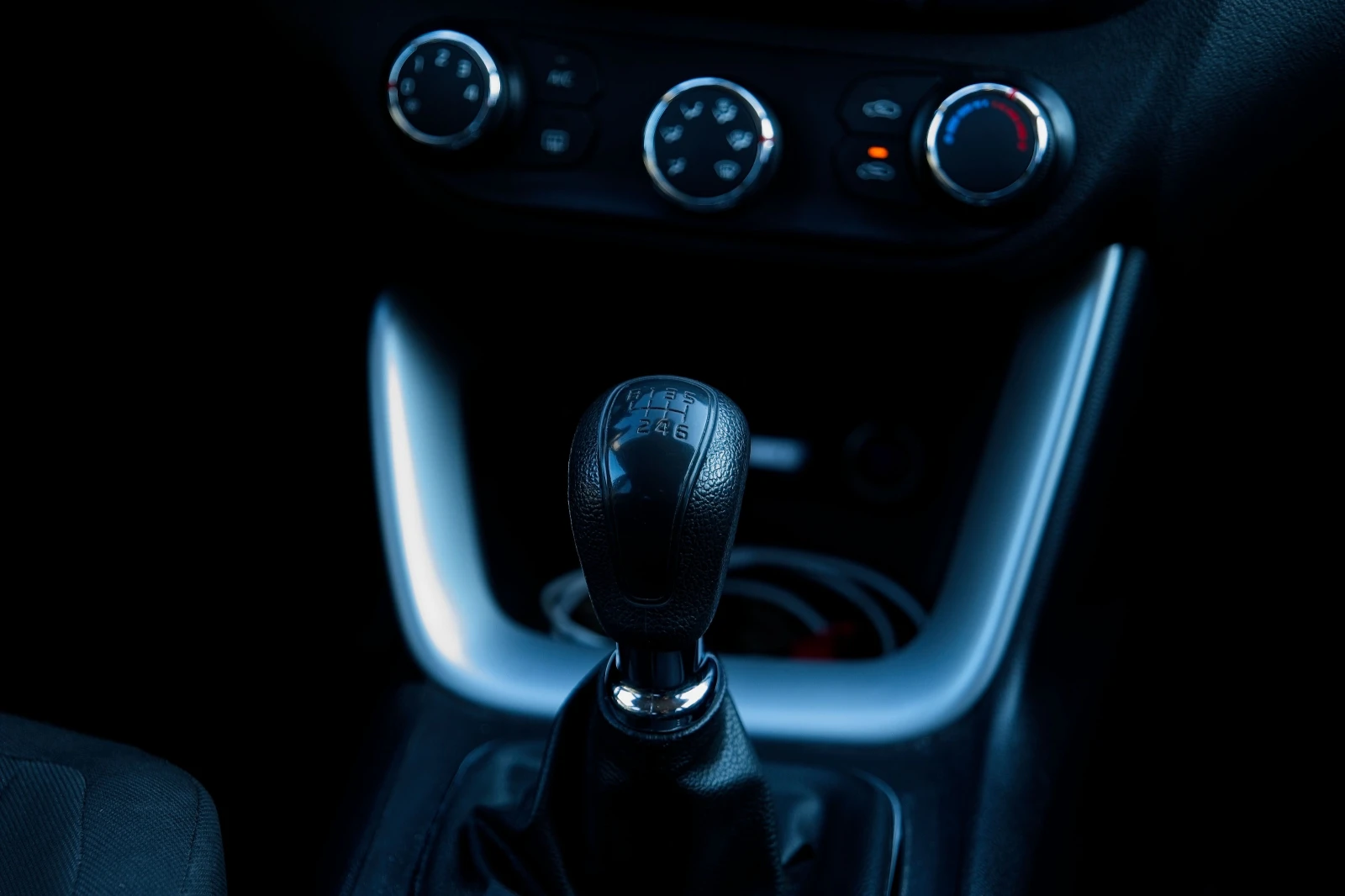 Kia Ceed 1.4i PETROL | Mobile.bg � ����������� 13