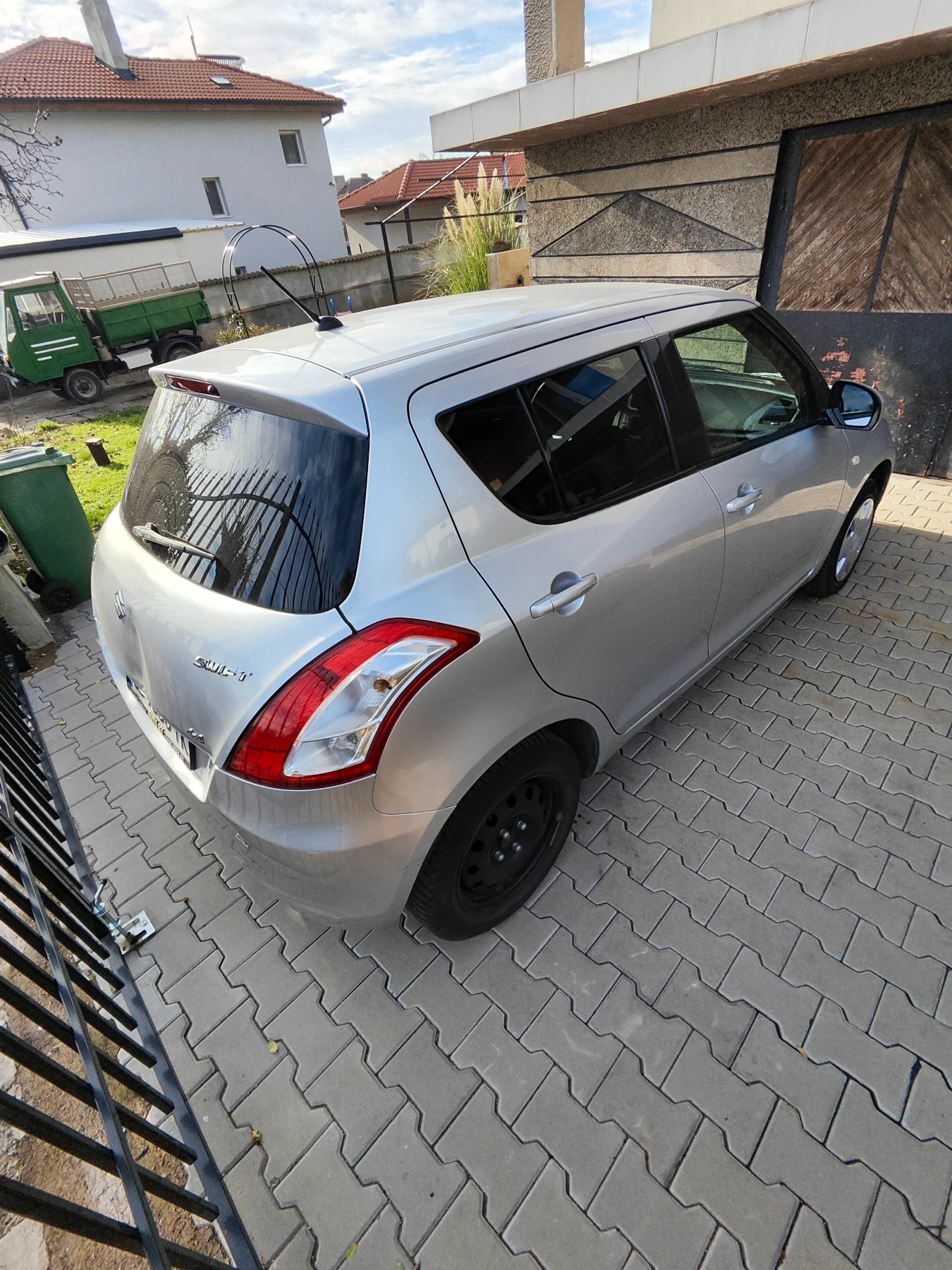 Suzuki Swift  - изображение 3