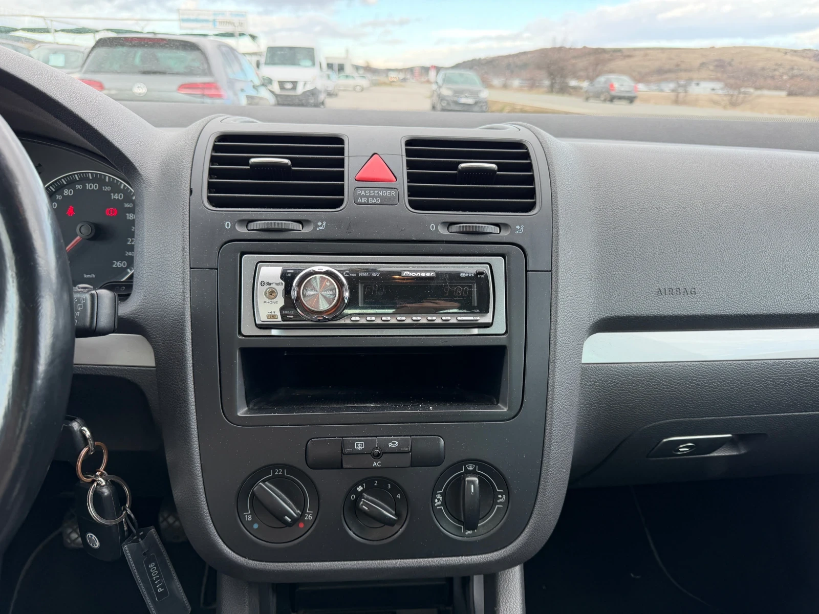 VW Golf 1.6 i | Mobile.bg � ����������� 10