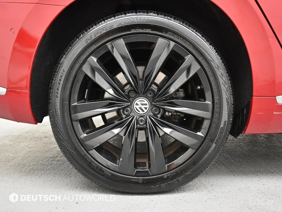 VW Arteon 2.0 TDI Prestige* DYNAUDIO* HEAD-UP* 360 CAM* , снимка 5 - Автомобили и джипове - 54153240