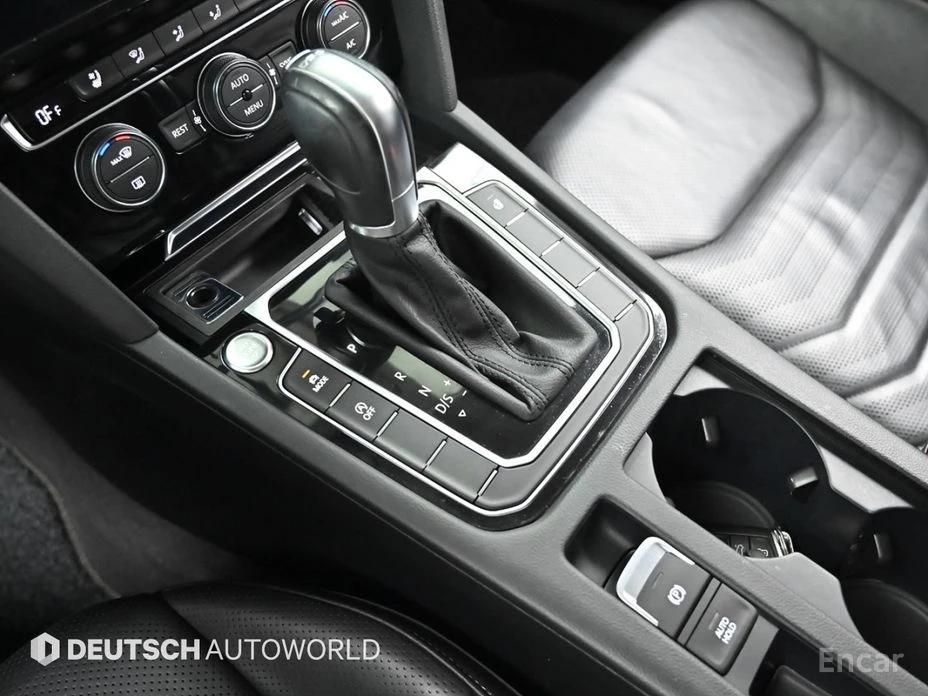 VW Arteon 2.0 TDI Prestige* DYNAUDIO* HEAD-UP* 360 CAM* , снимка 12 - Автомобили и джипове - 54153240