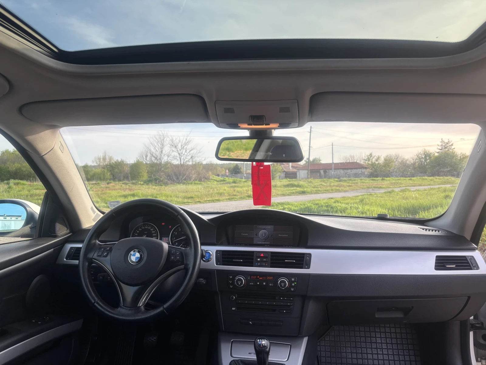 BMW 325 I, снимка 10 - Автомобили и джипове - 54239445