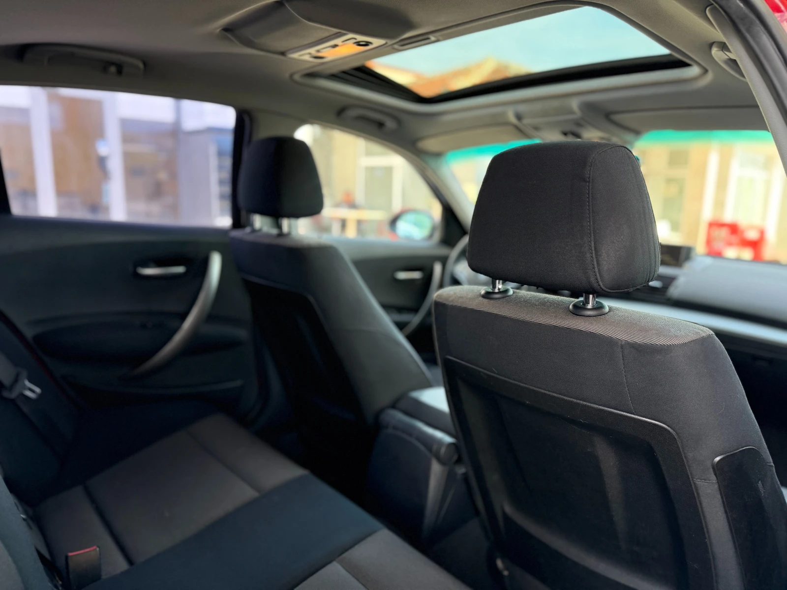 BMW 120 Navi/Auto/Подгрев, снимка 9 - Автомобили и джипове - 54343995