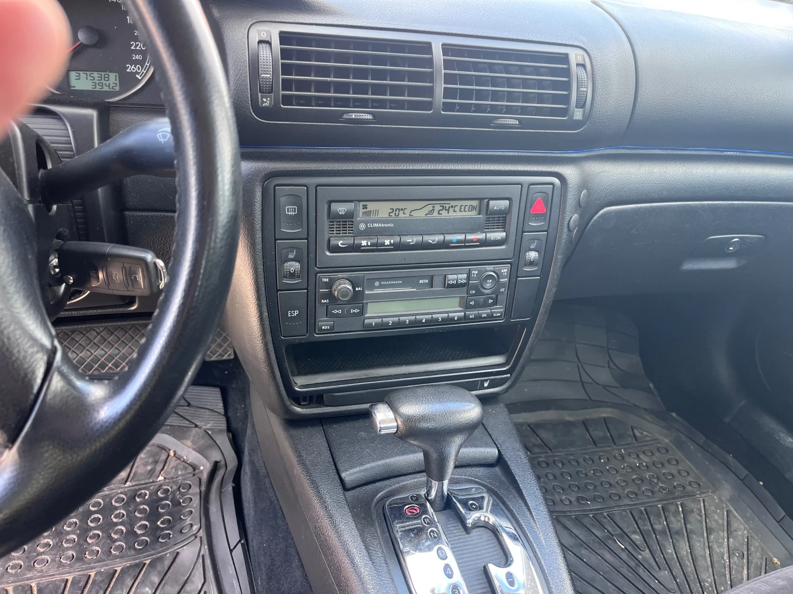 VW Passat, снимка 7 - Автомобили и джипове - 54420524