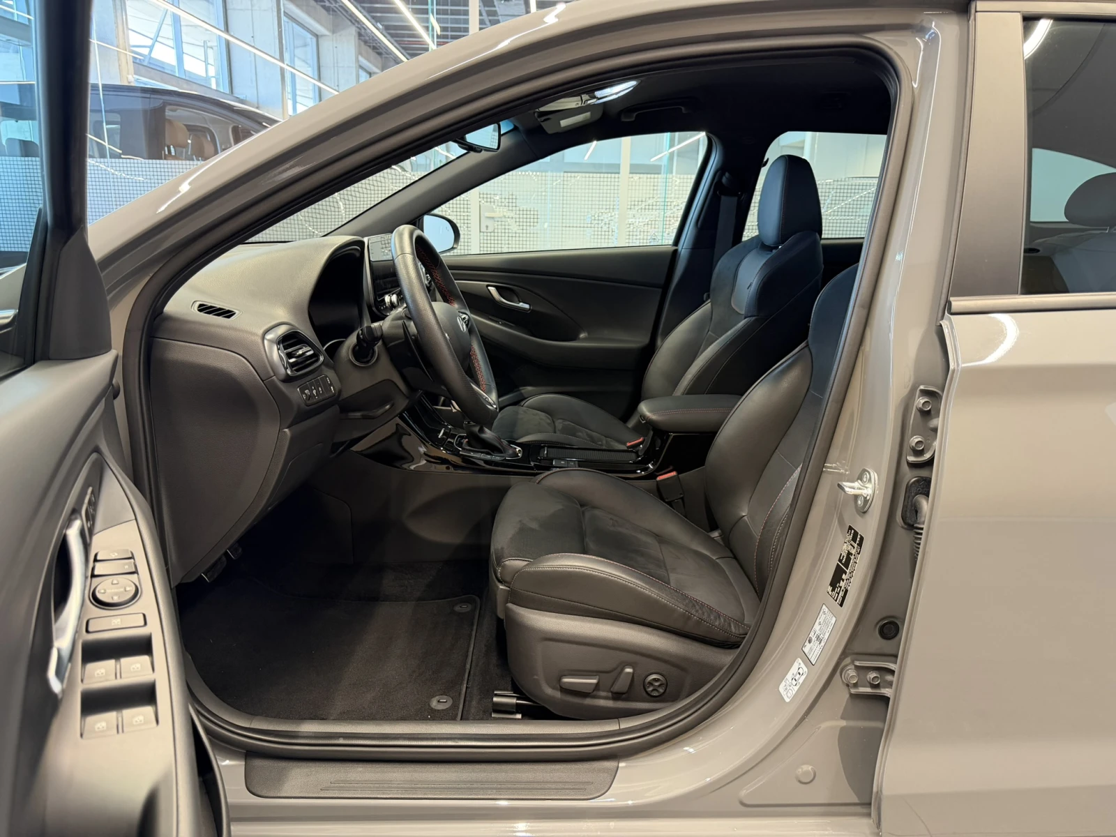 Hyundai I30 EXCLUSIVE N Line, снимка 15 - Автомобили и джипове - 55553702
