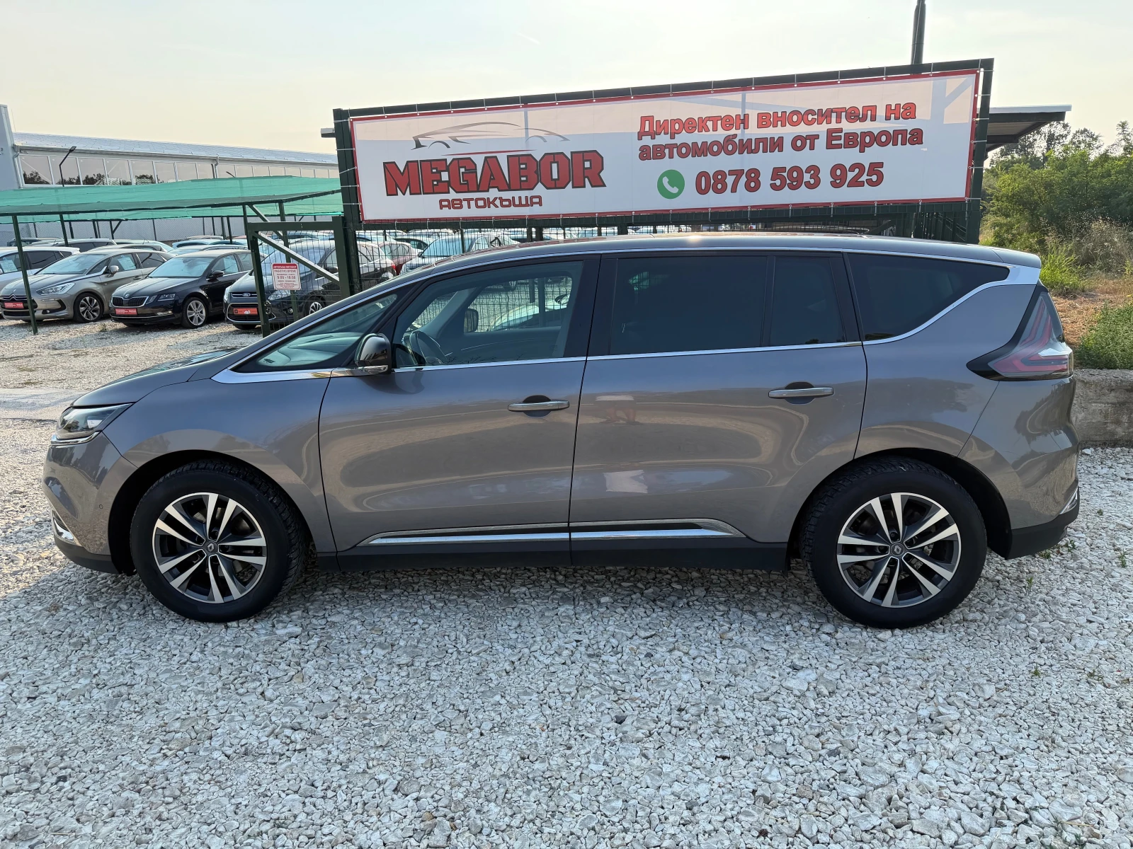 Renault Espace 1.6DCi/160p.s-7местен/Full extri, снимка 7 - Автомобили и джипове - 55781140