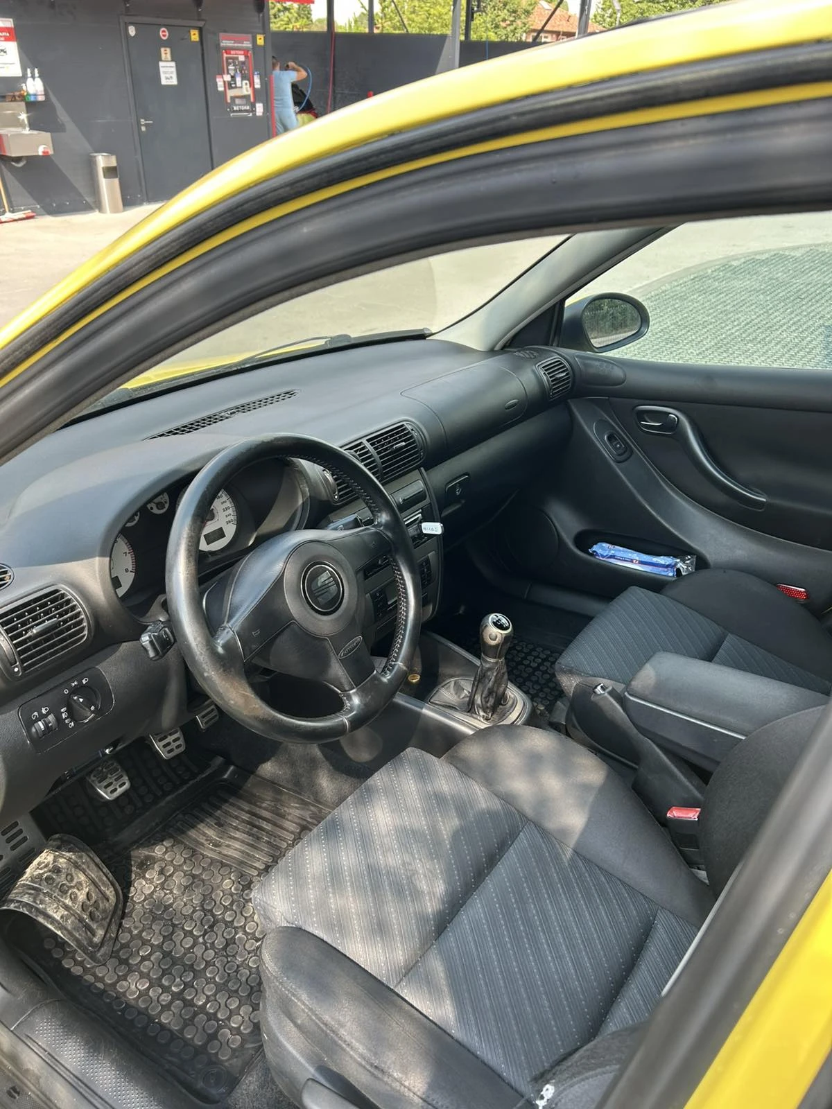 Seat Leon 1.8T FR, снимка 10 - Автомобили и джипове - 55947501