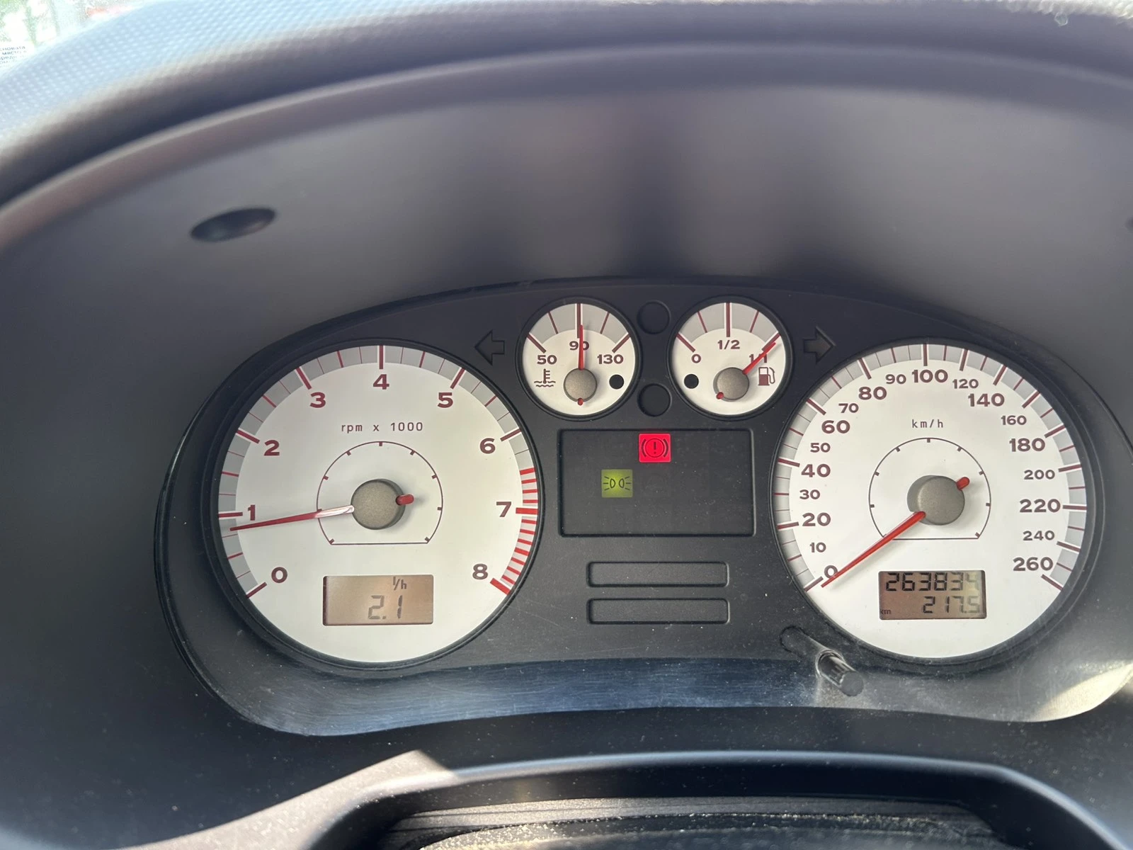 Seat Leon 1.8T FR, снимка 8 - Автомобили и джипове - 55947501