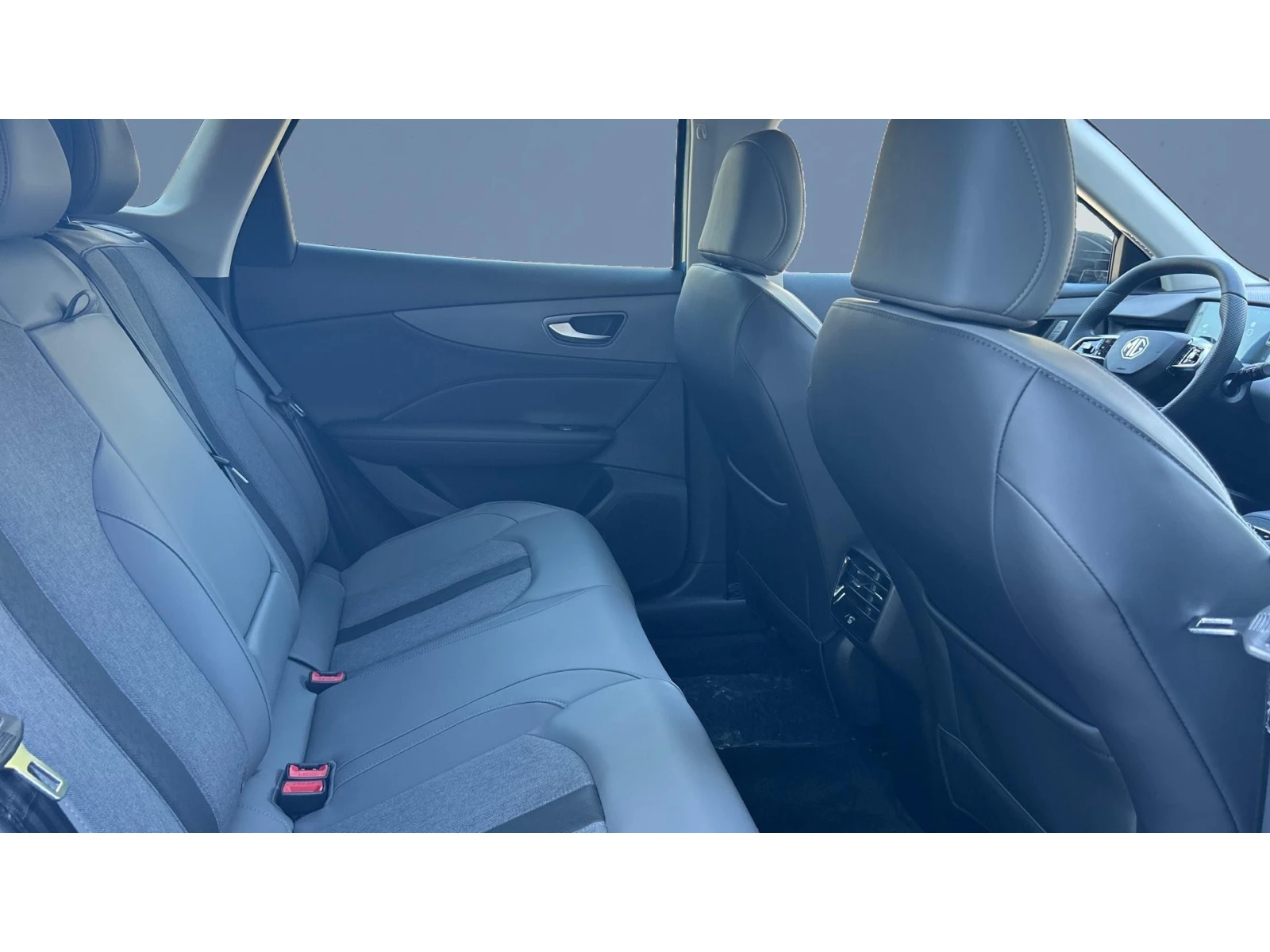 Mg S5 Electric - BEV, Месечна вноска от 465  , снимка 7 - Автомобили и джипове - 56127941
