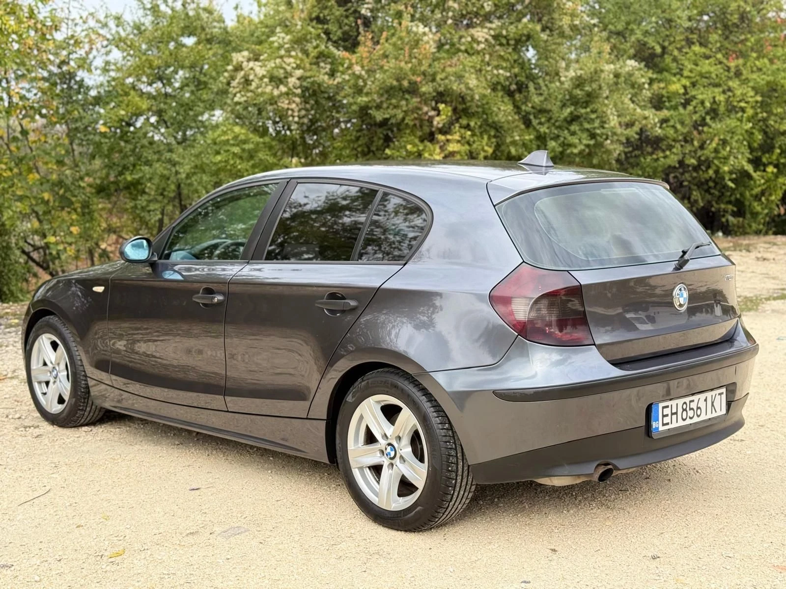 BMW 116 СМЕНЕНИ ВЕРИГИ* ОБСЛУЖЕНА* ВСИЧКО ПЛАТЕНО!!
