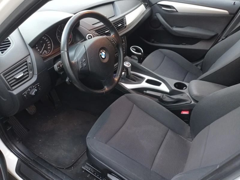 BMW X1 2.0D S-Drive, снимка 14 - Автомобили и джипове - 47881948