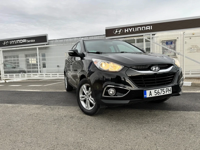 Hyundai IX35 2.0 Бензин Автоматик Кожа Keyless, снимка 3 - Автомобили и джипове - 47824151