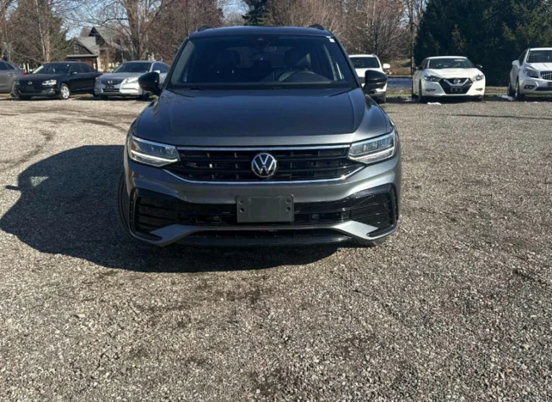 VW Tiguan SE 2.0L R-LINE , снимка 5 - Автомобили и джипове - 52540953