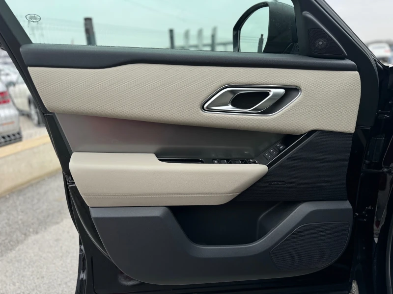 Land Rover Range Rover Velar 2.0D, снимка 9 - Автомобили и джипове - 52576065