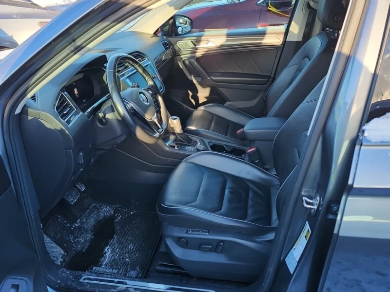 VW Tiguan HIGHLINE  CARFAX, снимка 5 - Автомобили и джипове - 53175394