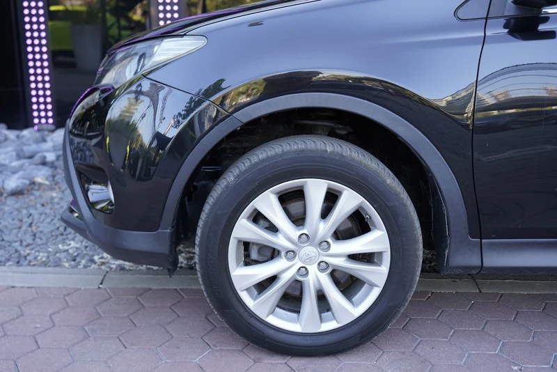 Toyota Rav4 2.2 D-4D Style 4 x 4, снимка 15 - Автомобили и джипове - 56120218