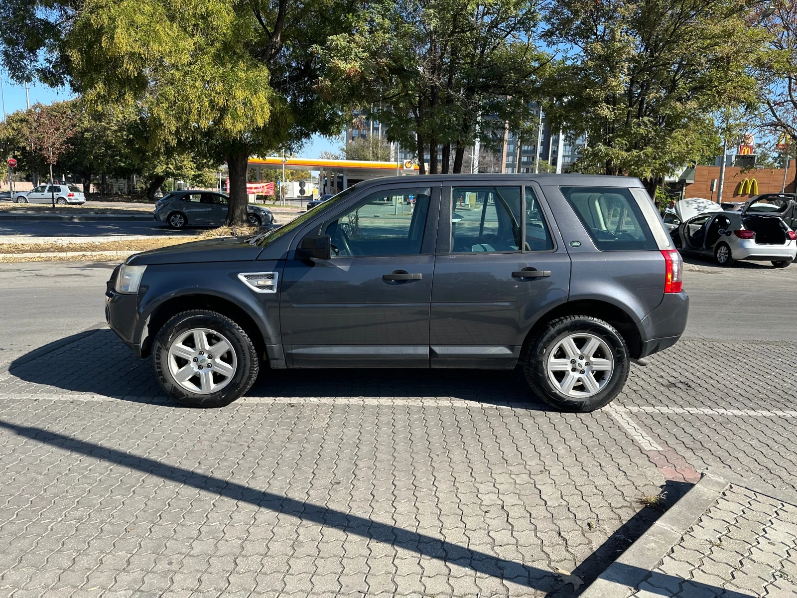 Land Rover Freelander 2.2d - изображение 2