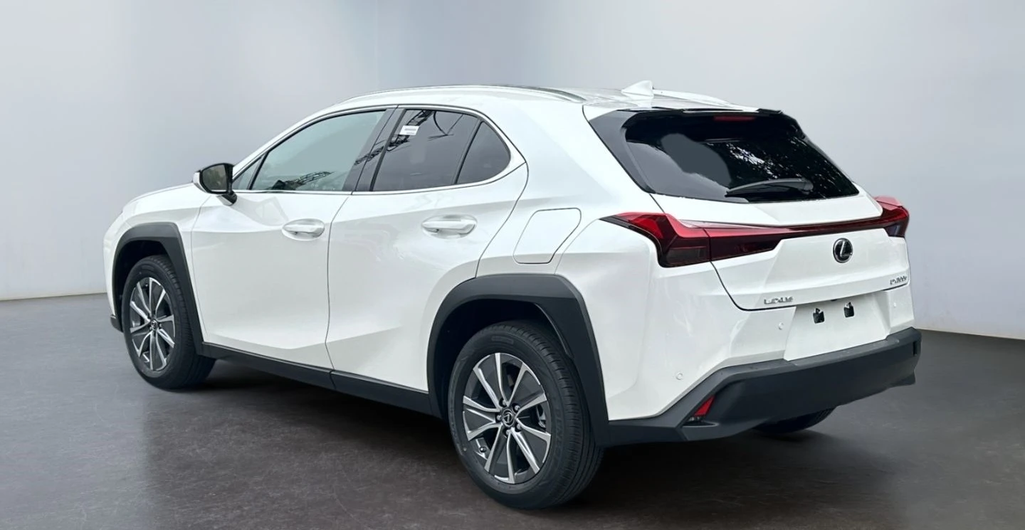 Lexus UX 300e = NEW= Distronic Гаранция - изображение 2