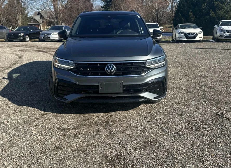 VW Tiguan SE 2.0L R-LINE  - изображение 5