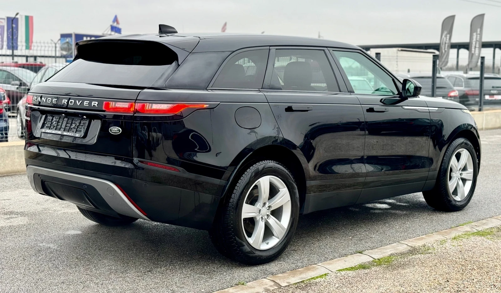 Land Rover Range Rover Velar 2.0D - изображение 6