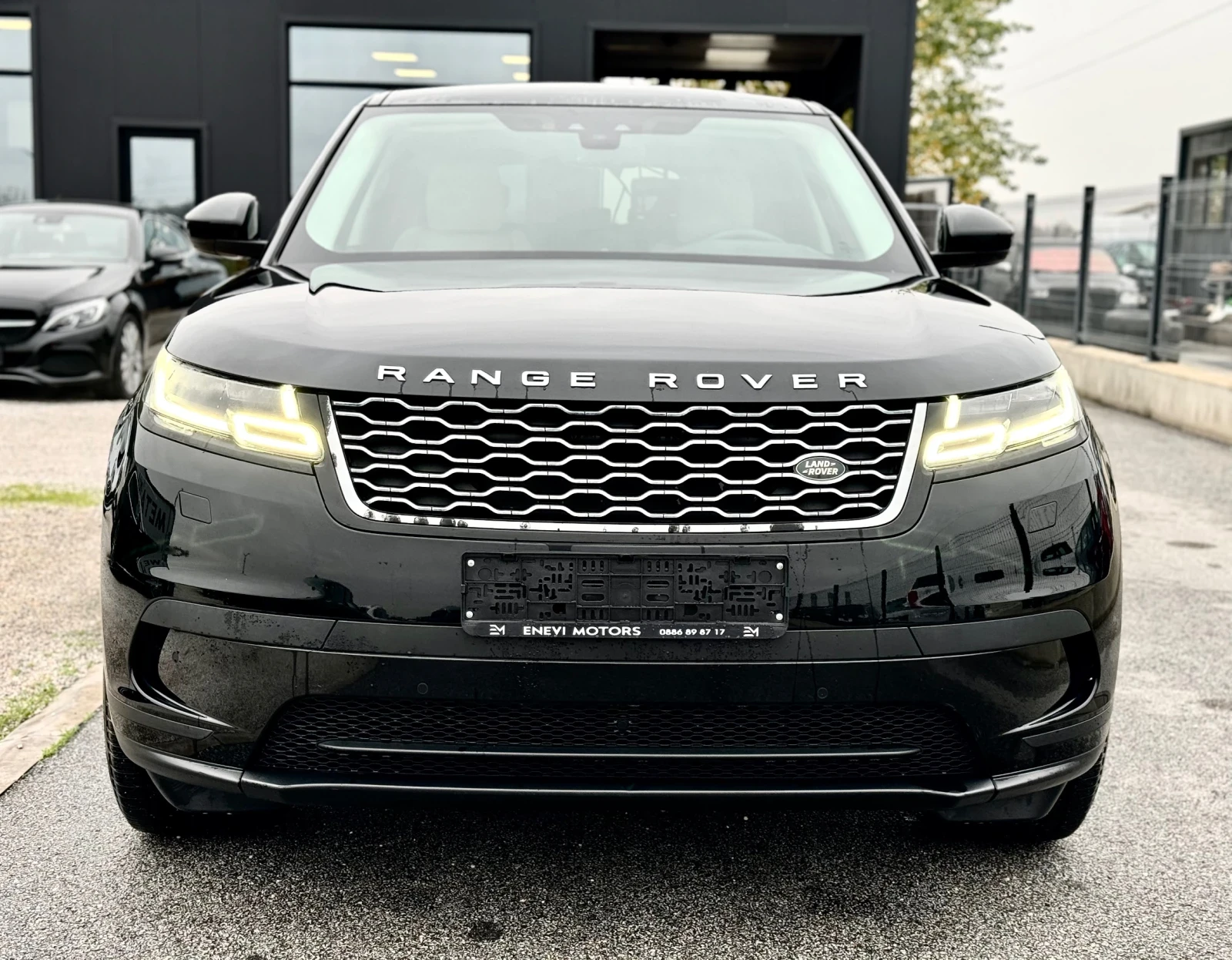 Land Rover Range Rover Velar 2.0D - изображение 2
