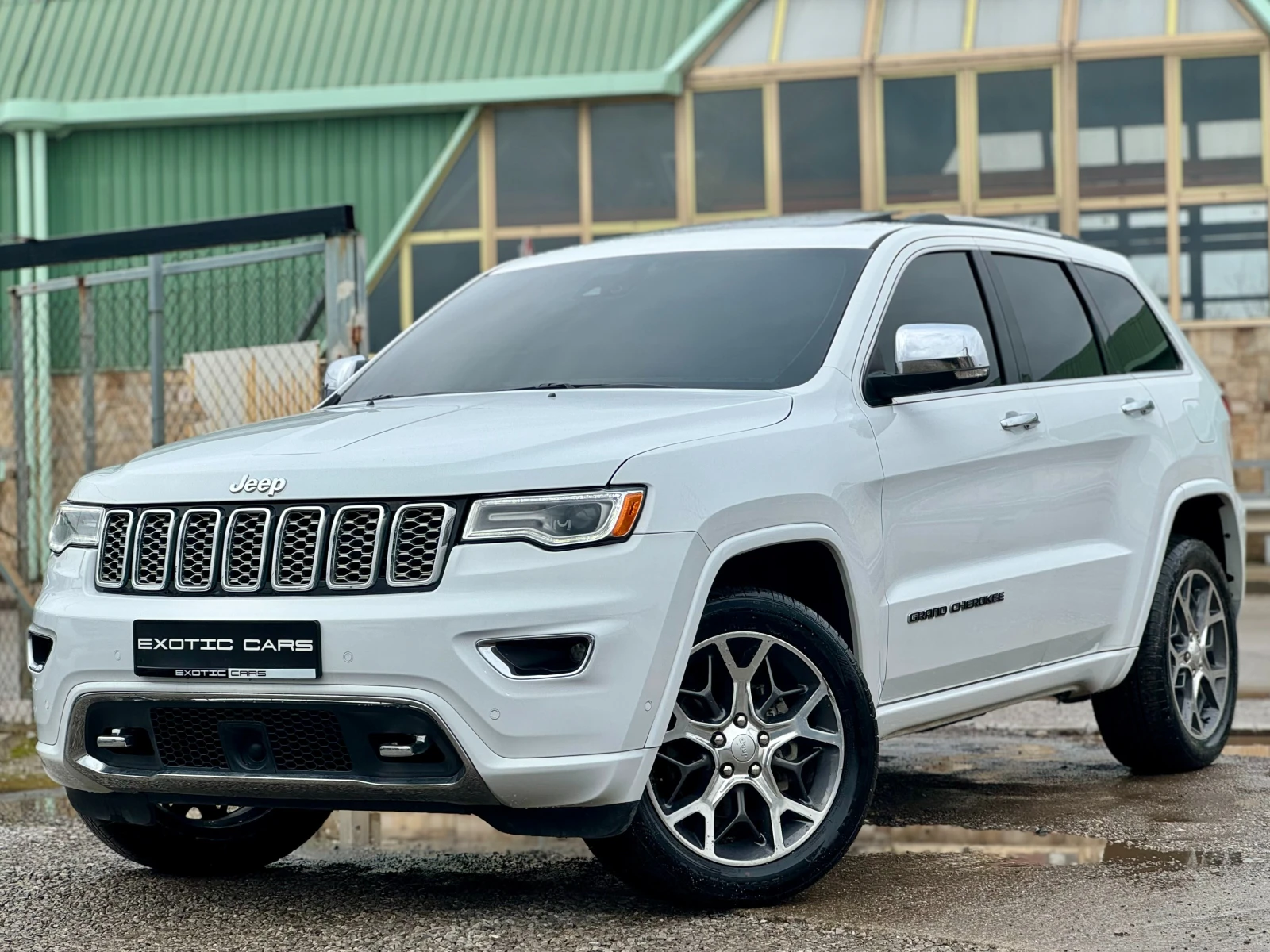 Jeep Grand cherokee 3.6 V6 ! Overland ! FaceLift ! - изображение 3